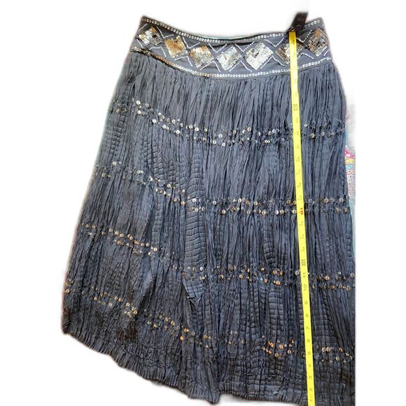 Saks Fifth Avenue 100% Flowy Silk Skirt with Sequins Small Boho - Picture 5 of 7